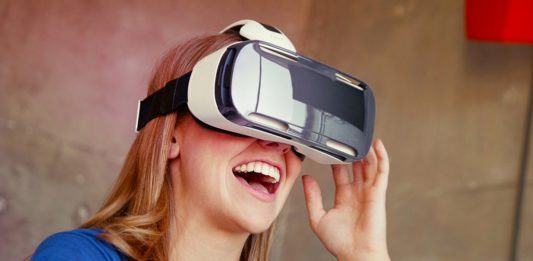 Oculus social VR features Gear VR
